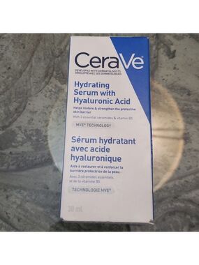 CERAVE hydrating serum with Hyaluronic acid
